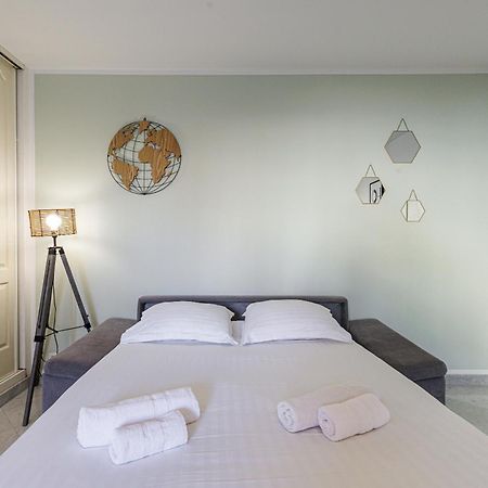 Le Victoria, Elegant T2 Au Bord Des Plages, Piscine, Sauna Menton Eksteriør bilde
