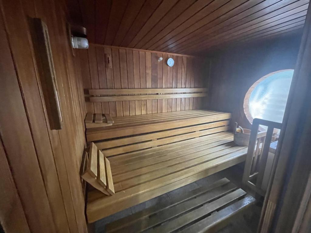 Le Victoria, Elegant T2 Au Bord Des Plages, Piscine, Sauna Menton Eksteriør bilde