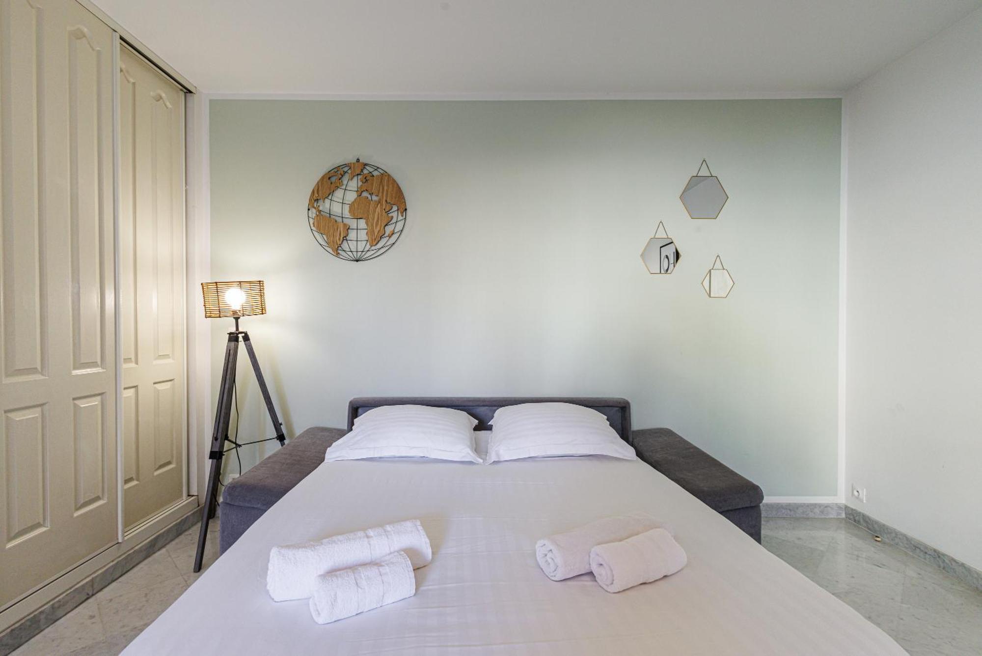Le Victoria, Elegant T2 Au Bord Des Plages, Piscine, Sauna Menton Eksteriør bilde