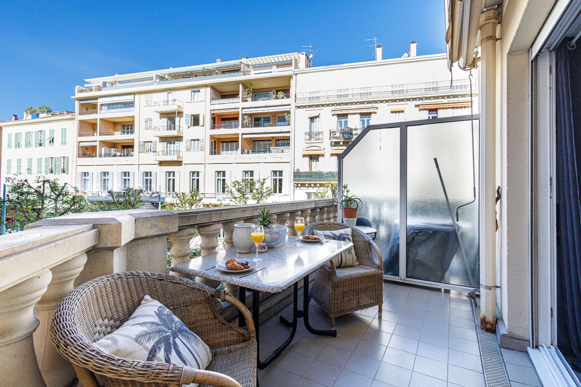 Le Victoria, Elegant T2 Au Bord Des Plages, Piscine, Sauna Menton Eksteriør bilde